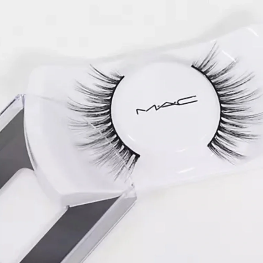 Mac Cosmetics True or False Lashes 87 Maximalist Lash BNIB - Picture 2 of 10